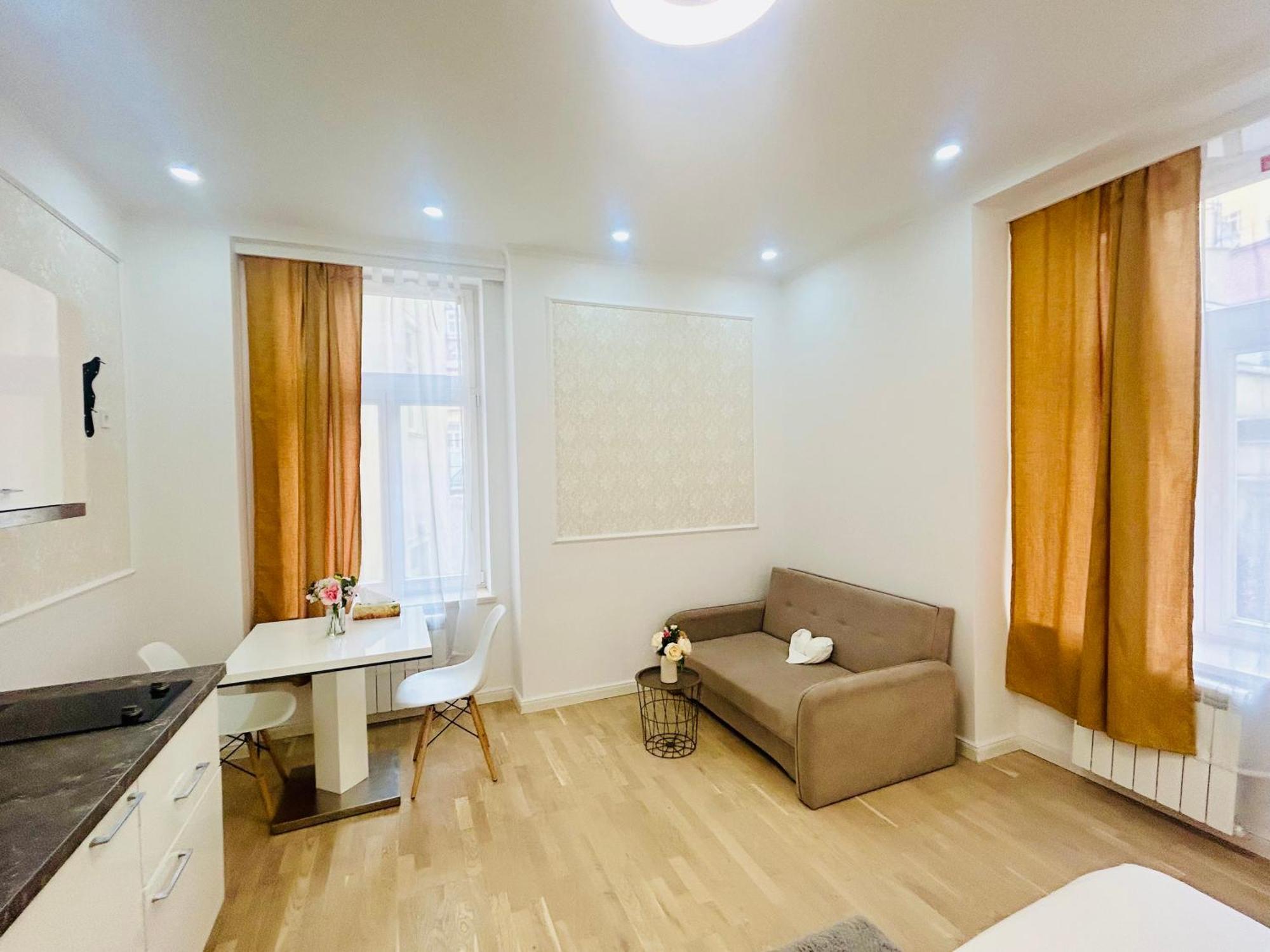 New Design & Style Apartments 50M From Wenceslas Square プラハ エクステリア 写真